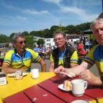 B-RC03-130714-31-RTF_Grünberg-Stärkung_nach_der_Tour-WEB